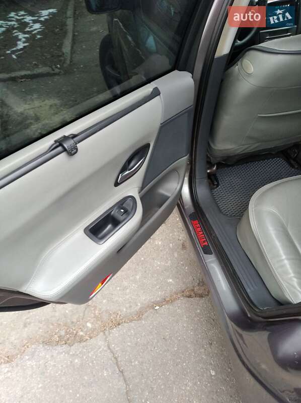 Лифтбек Renault Laguna 2001 в Конотопе фото 7 Лифтбек Renault Laguna 2001 в Конотопе