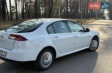 Лифтбек Renault Laguna 2011 в Звягеле