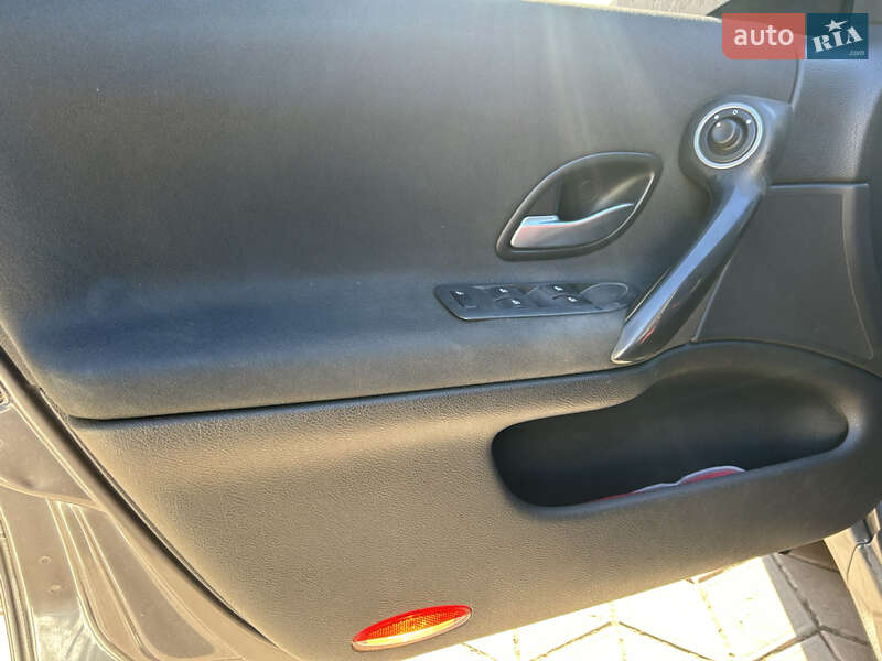 Лифтбек Renault Laguna 2006 в Тернополе