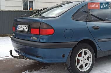 Лифтбек Renault Laguna 1995 в Ивано-Франковске