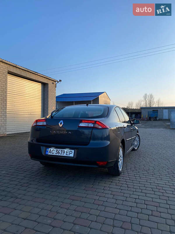 Лифтбек Renault Laguna 2011 в Луцке