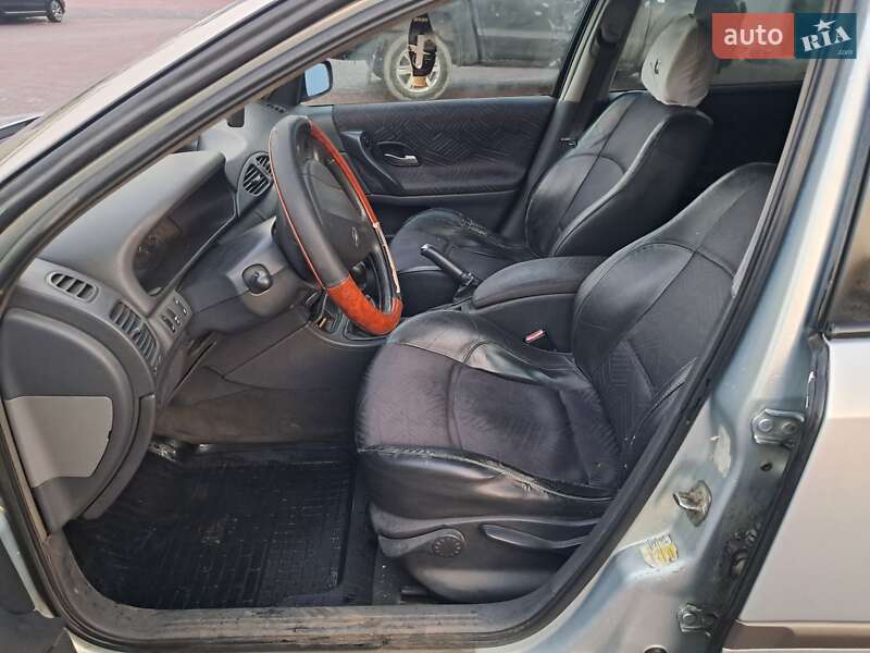 Універсал Renault Laguna 2002 в Рівному фото 10 Універсал Renault Laguna 2002 в Рівному