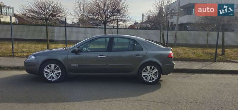 Лифтбек Renault Laguna 2007 в 