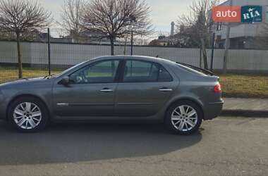 Лифтбек Renault Laguna 2007 в 