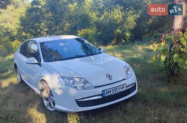 Лифтбек Renault Laguna 2009 в 