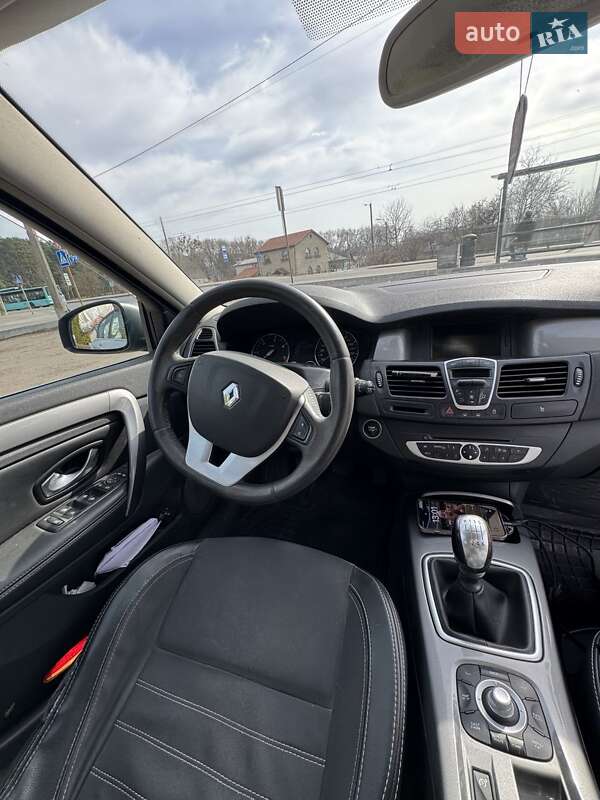Лифтбек Renault Laguna 2011 в Чернигове