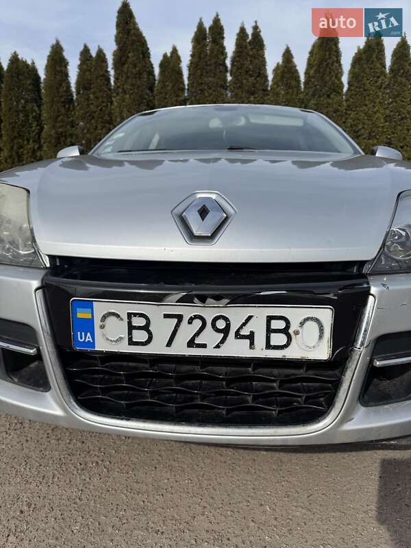 Лифтбек Renault Laguna 2011 в Чернигове