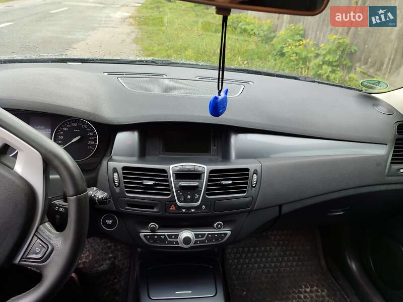 Универсал Renault Laguna 2009 в Малине