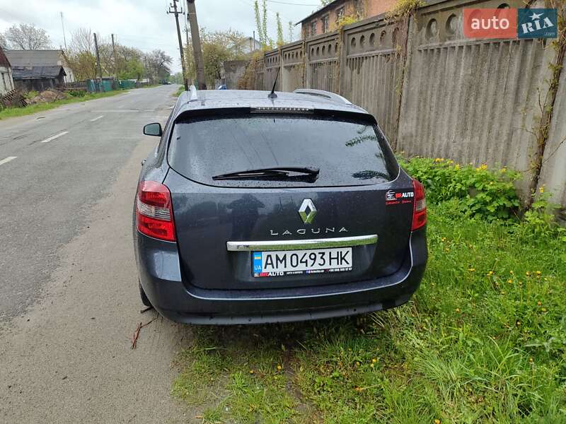 Универсал Renault Laguna 2009 в Малине