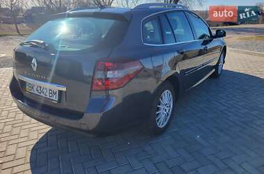 Универсал Renault Laguna 2011 в 