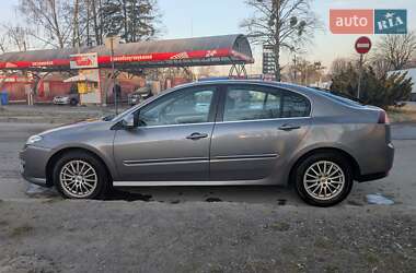 Лифтбек Renault Laguna 2011 в 