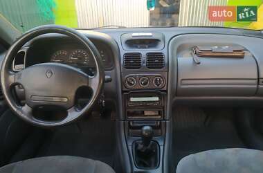 Лифтбек Renault Laguna 1994 в 