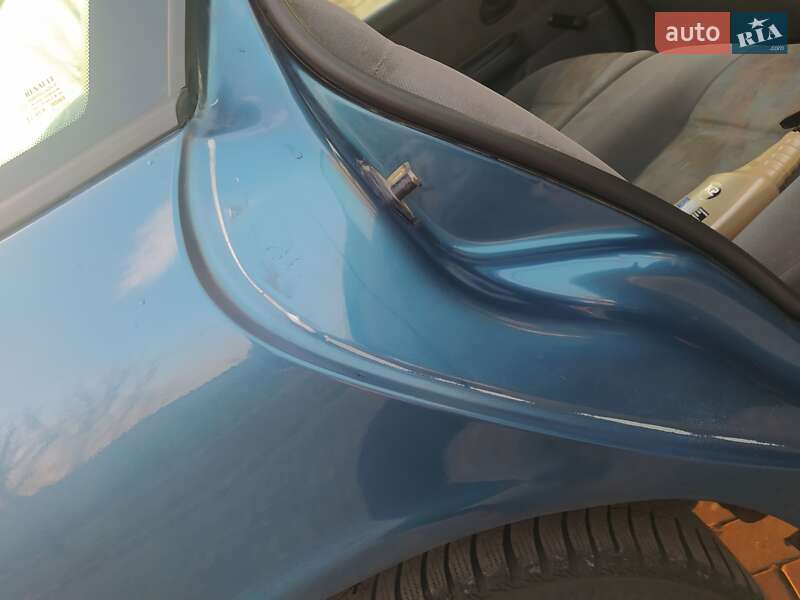 Лифтбек Renault Laguna 1994 в Самборе
