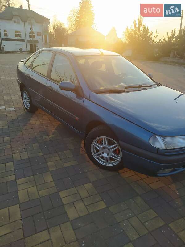 Лифтбек Renault Laguna 1994 в Самборе