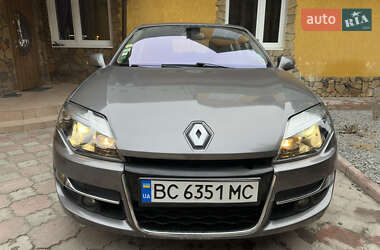 Лифтбек Renault Laguna 2011 в 
