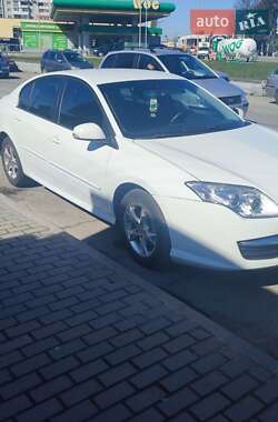 Лифтбек Renault Laguna 2009 в 