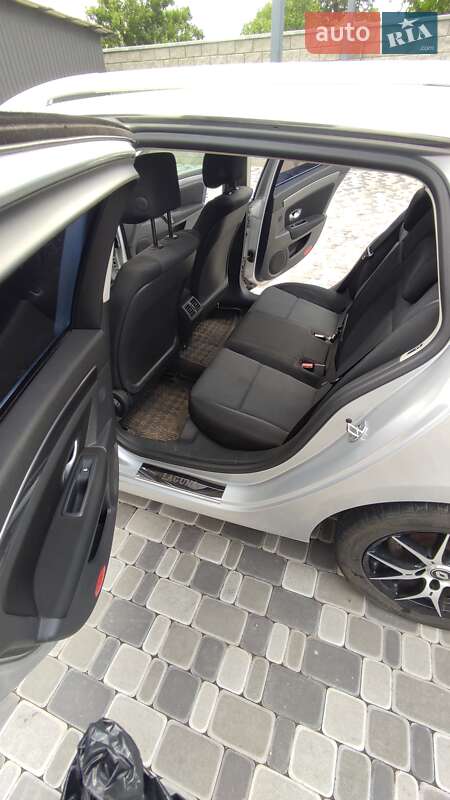 Універсал Renault Laguna 2010 в Гадячі