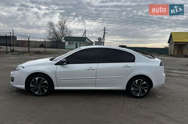 Ліфтбек Renault Laguna 2015 в 