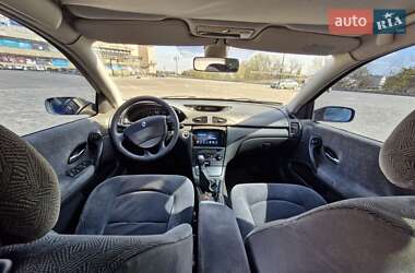 Лифтбек Renault Laguna 2002 в 
