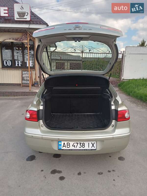 Лифтбек Renault Laguna 2006 в Тульчине