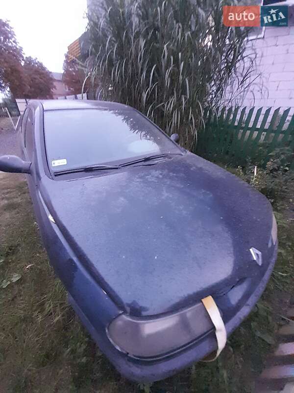 Лифтбек Renault Laguna 1999 в Маневичах