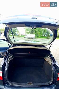 Лифтбек Renault Laguna 2001 в 