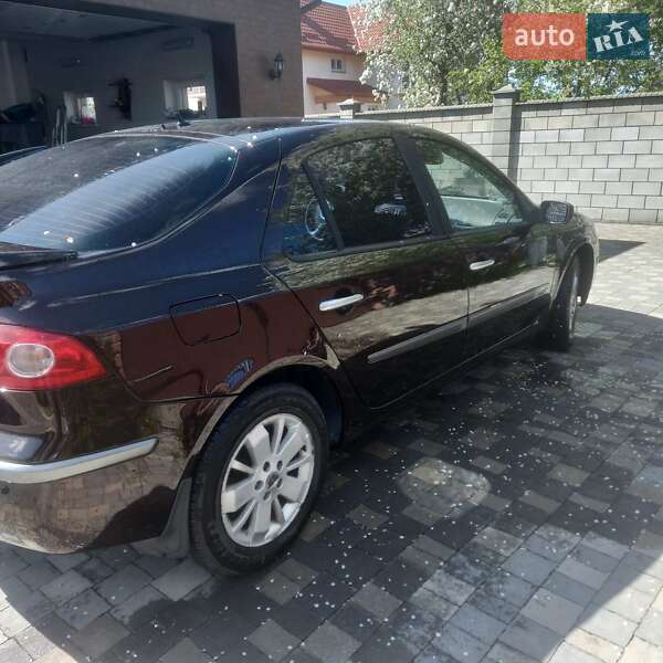 Лифтбек Renault Laguna 2006 в Ровно