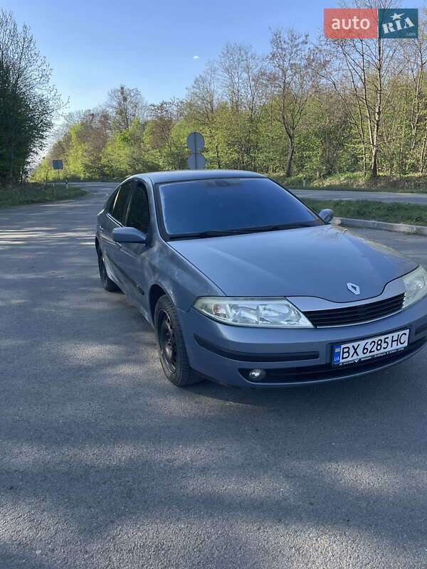 Лифтбек Renault Laguna 2003 в 