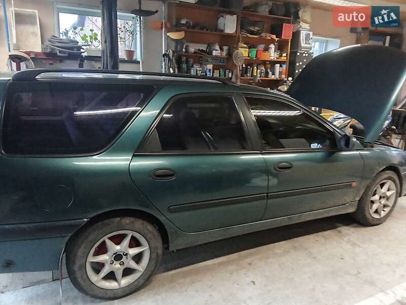 Универсал Renault Laguna 1996 в Шептицькому