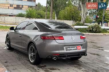 Купе Renault Laguna 2010 в 