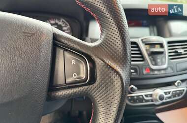 Купе Renault Laguna 2010 в 