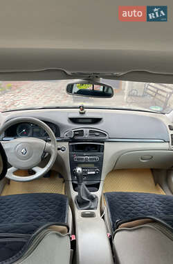 Ліфтбек Renault Laguna 2006 в 