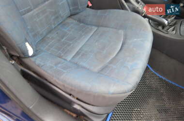Лифтбек Renault Laguna 2002 в 