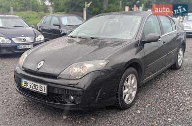Лифтбек Renault Laguna 2010 в Ровно