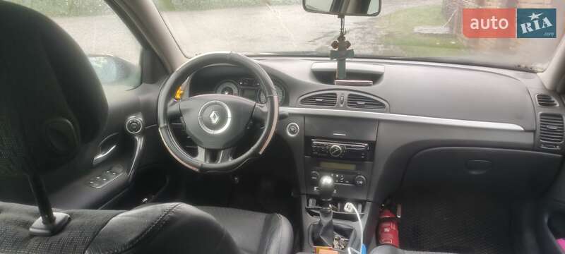 Универсал Renault Laguna 2006 в Черновцах