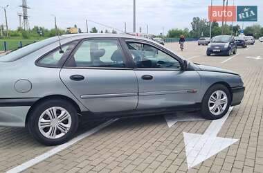 Ліфтбек Renault Laguna 1997 в 