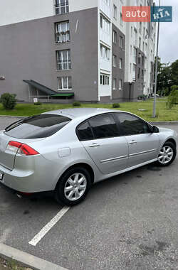 Ліфтбек Renault Laguna 2008 в 