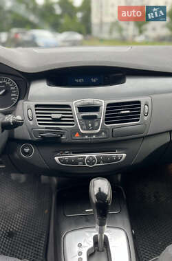 Ліфтбек Renault Laguna 2008 в 