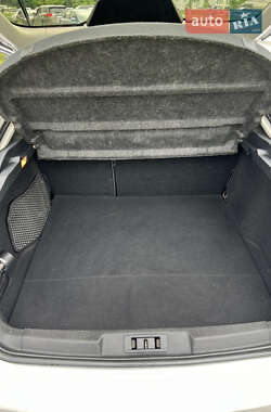 Ліфтбек Renault Laguna 2008 в 
