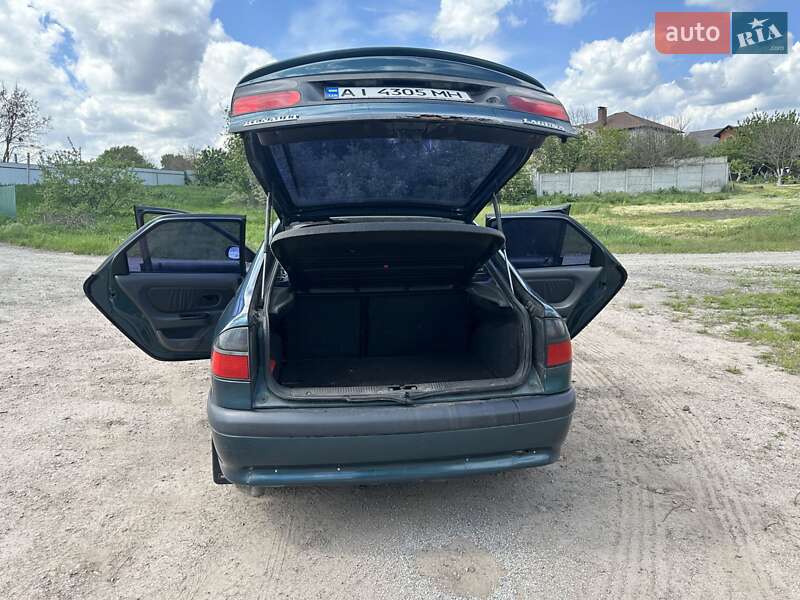 Лифтбек Renault Laguna 1996 в Боярке
