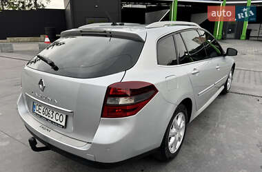 Универсал Renault Laguna 2011 в 