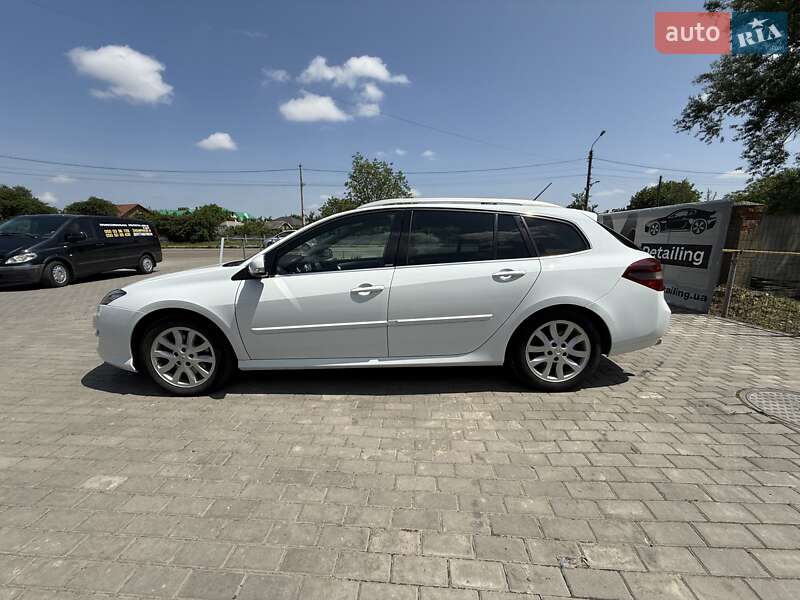 Універсал Renault Laguna 2010 в Новоселиці