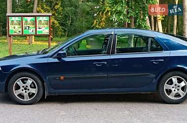 Лифтбек Renault Laguna 2001 в 