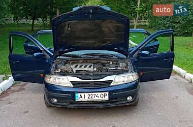 Лифтбек Renault Laguna 2001 в 