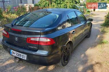 Лифтбек Renault Laguna 2003 в 