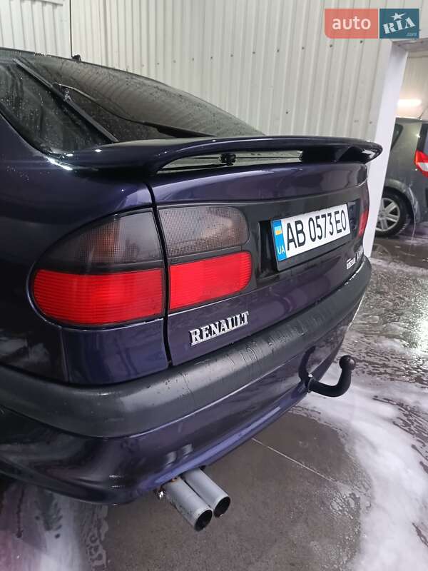 Лифтбек Renault Laguna 1996 в Виннице