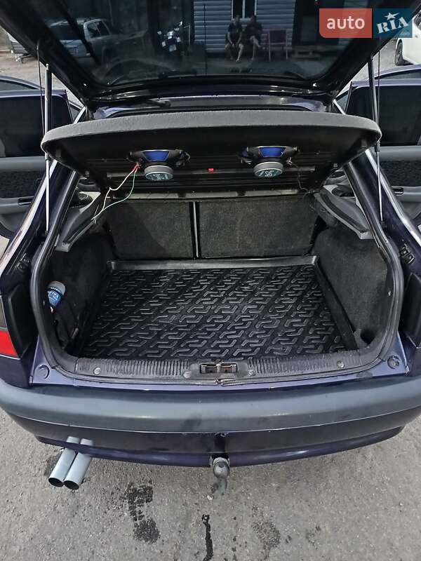 Лифтбек Renault Laguna 1996 в Виннице