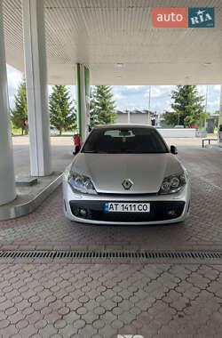 Лифтбек Renault Laguna 2010 в 
