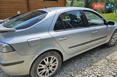 Лифтбек Renault Laguna 2003 в 
