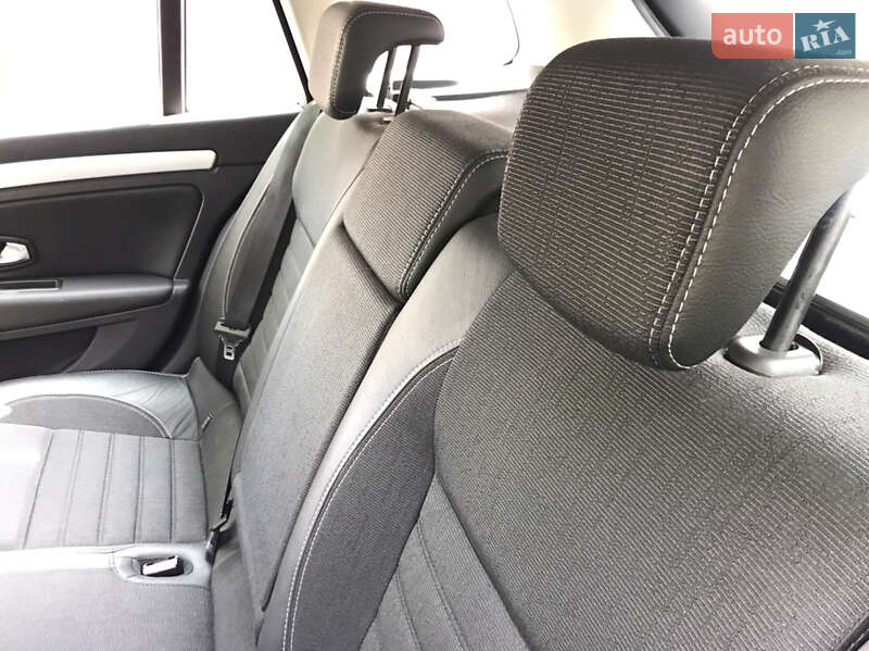 Универсал Renault Laguna 2008 в Ровно